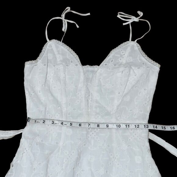PAIGE SERYNE WHITE EYELET DRESS SIZE 2 - Picture 11 of 16